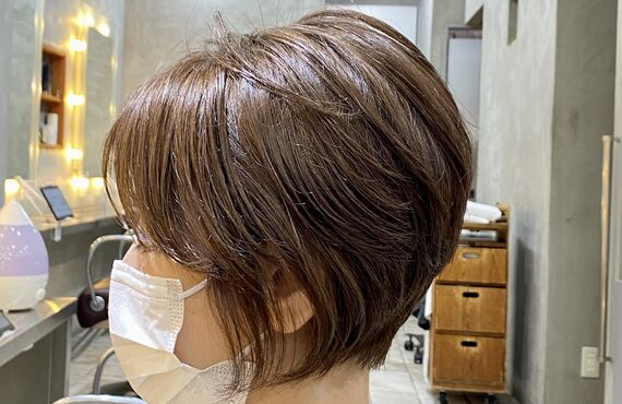 清潔感のあるキリッ！とした大人のショートスタイル　府中美容室nono　H.Shimoguchi